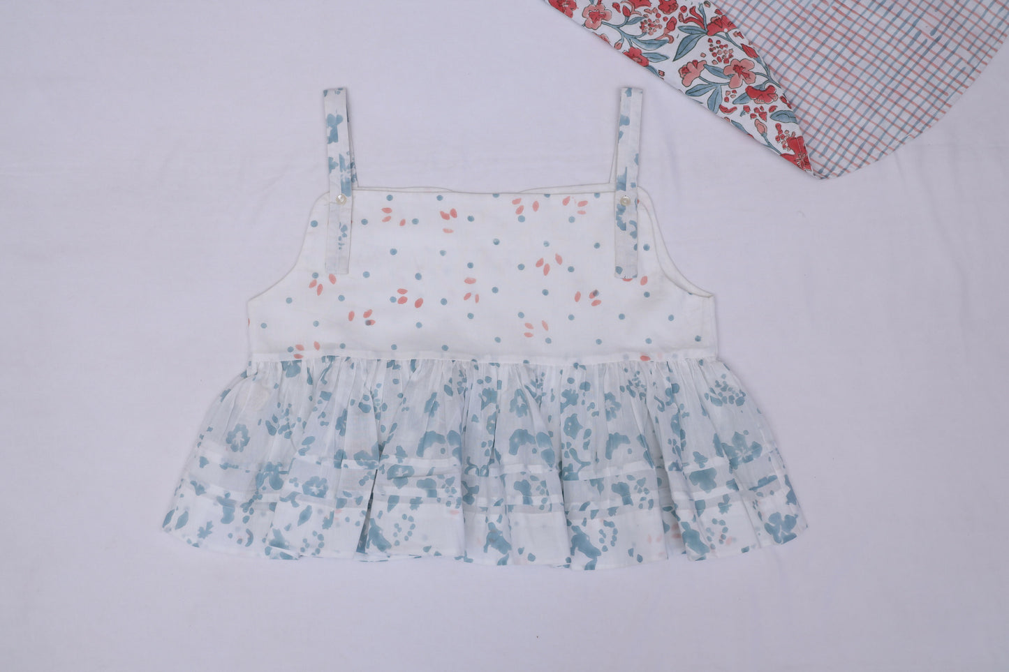 Unchanged Top