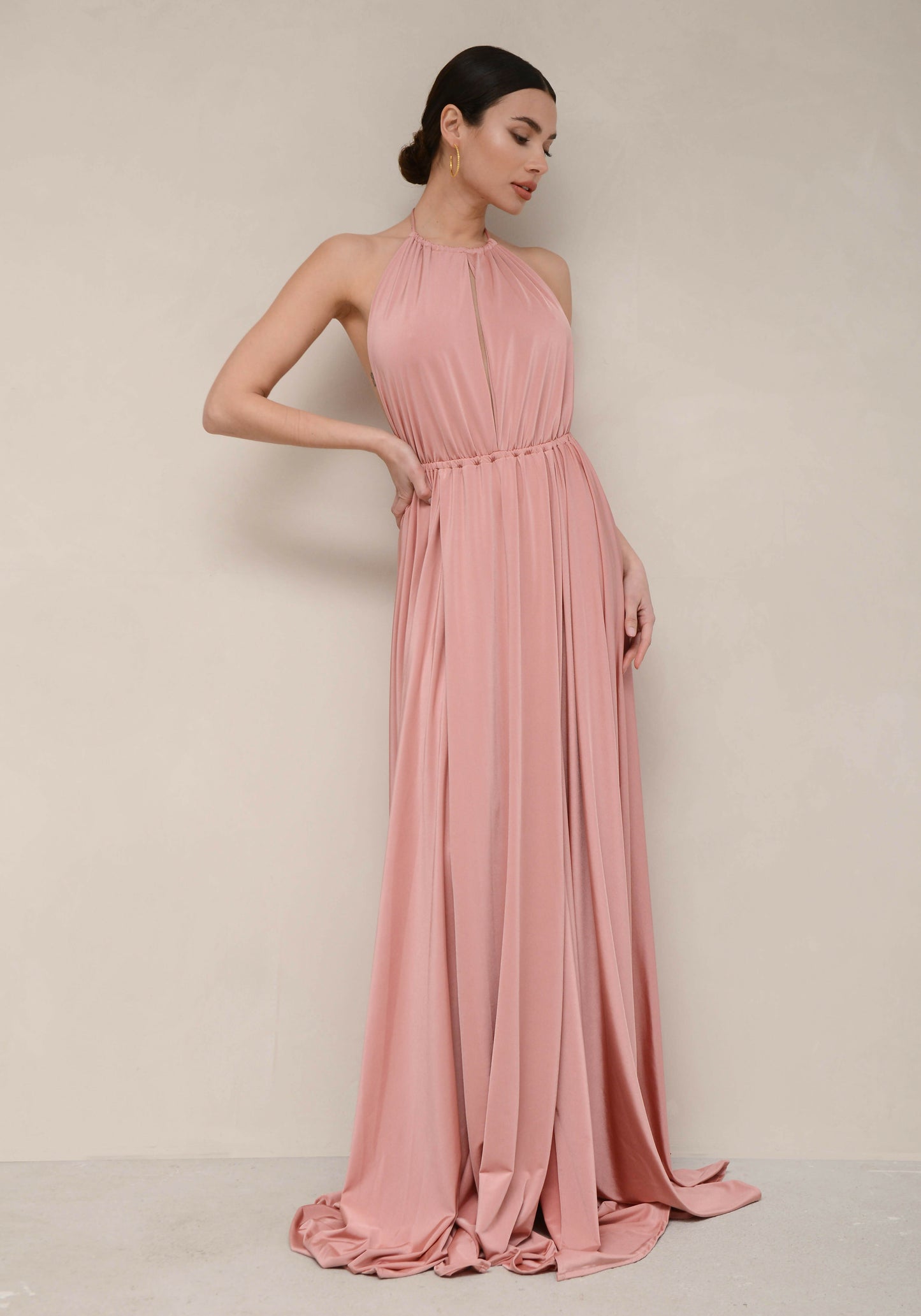 nash-02-alyah-nude-anoixto-roz-maxi-dress-forema-summer-collection-aerino-forema-nashbyna-natashaavloniti-greekdesigner-weddingdresses-episima-foremata-vradina-foremata