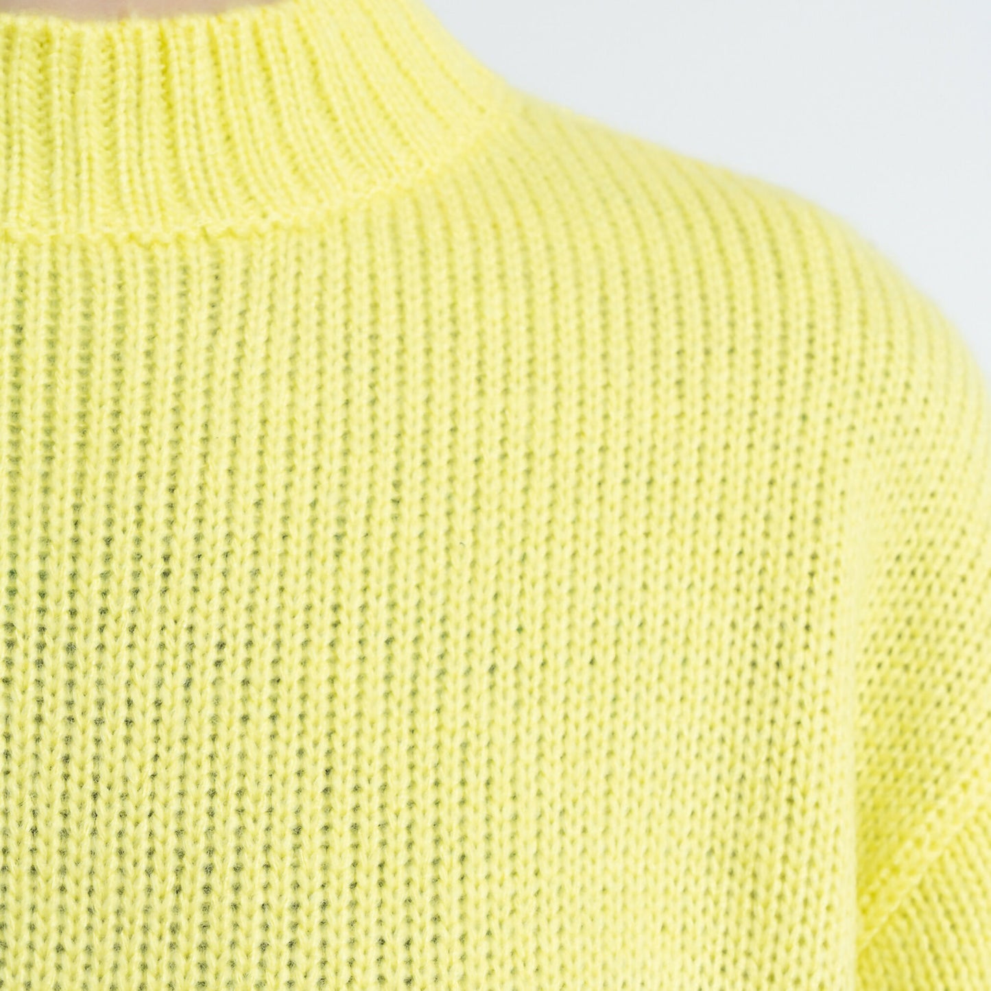 Lightweight Pullover in Sublime