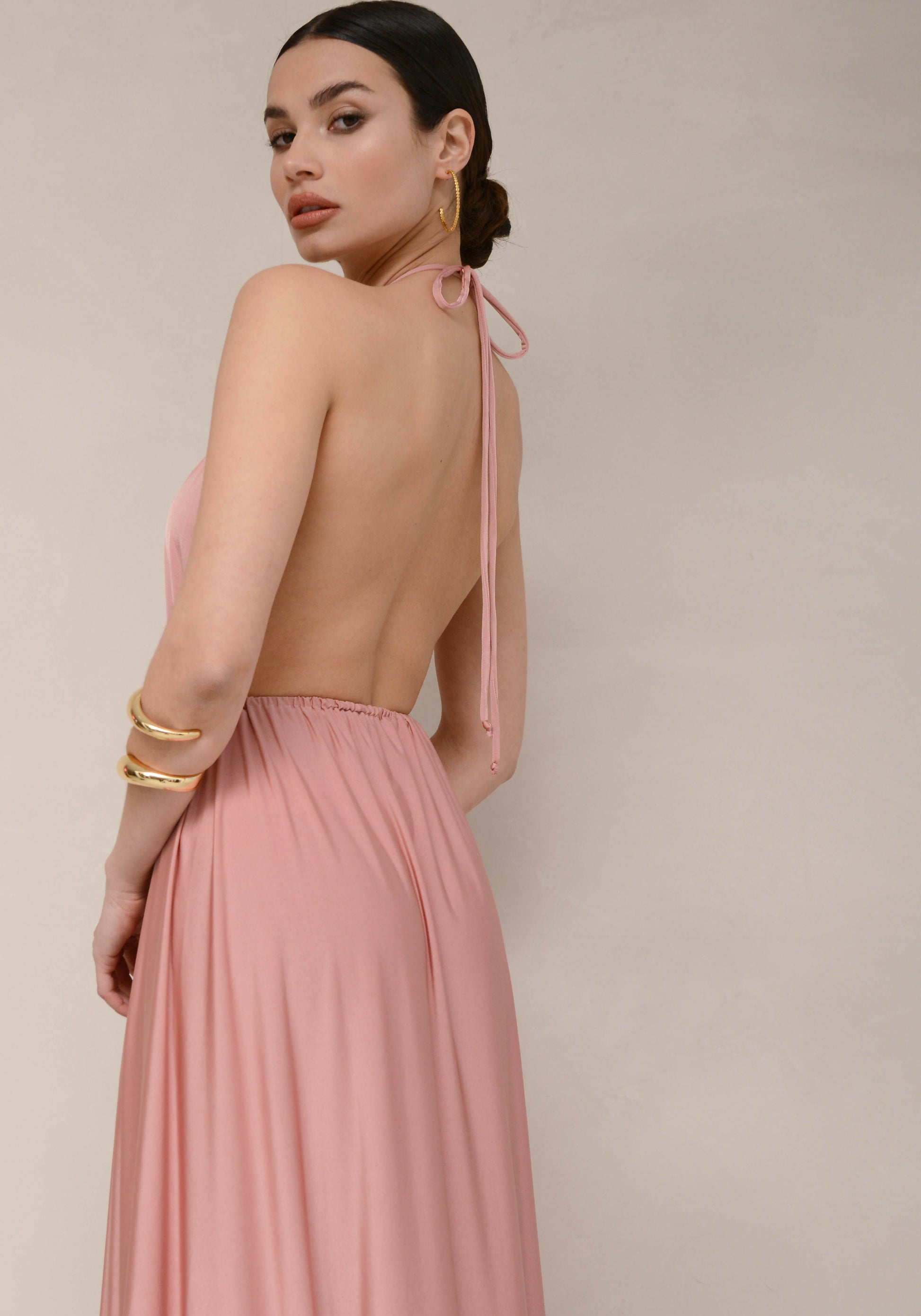 nash-03-alyah-nude-anoixto-roz-maxi-dress-forema-summer-collection-aerino-forema-nashbyna-natashaavloniti-greekdesigner-weddingdresses-episima-foremata-vradina-foremata