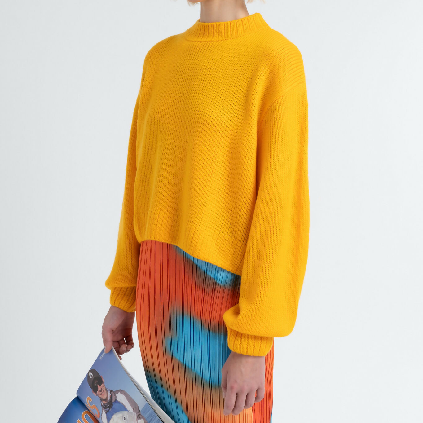 Lightweight Pullover in Carrot