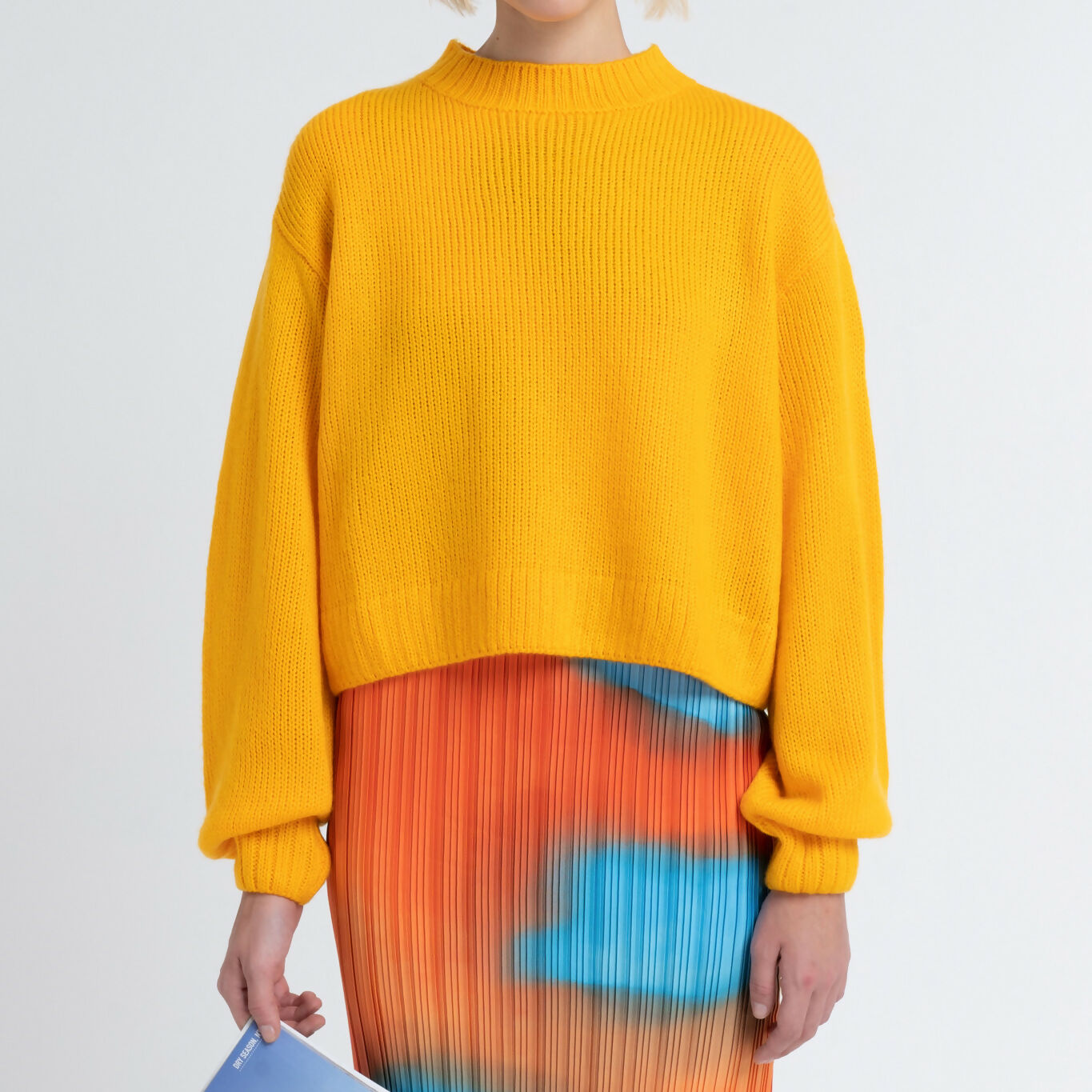 Lightweight Pullover in Carrot